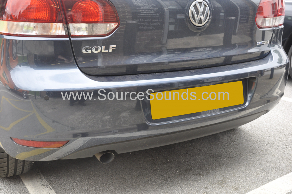 VW Golf 2011 rear parking sensors 002