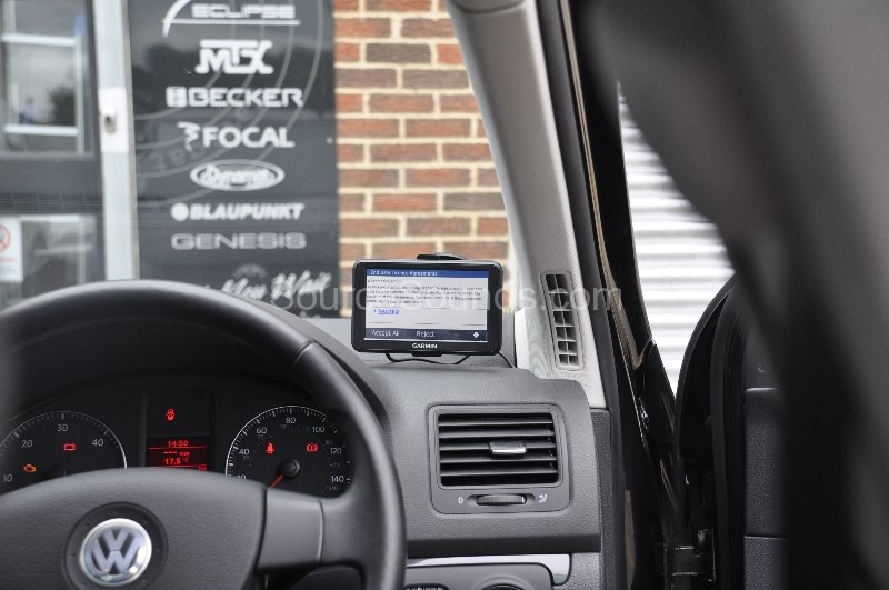 vw-golf-mk5-2008-navi-upgrade-007