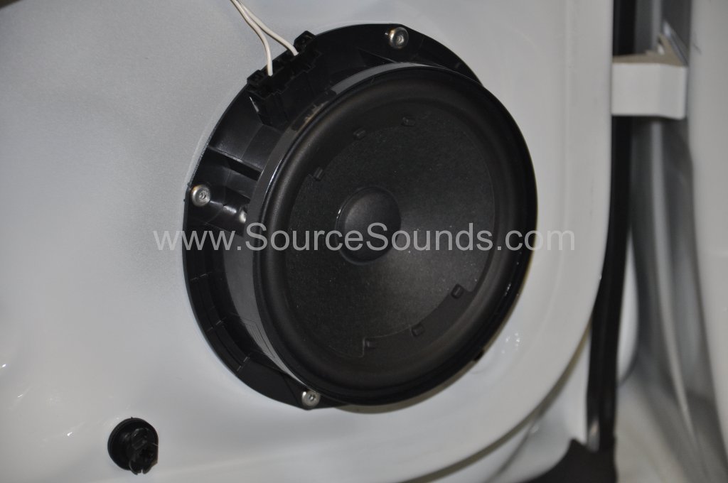 VW Golf Mk7 2014 audio upgrade 004