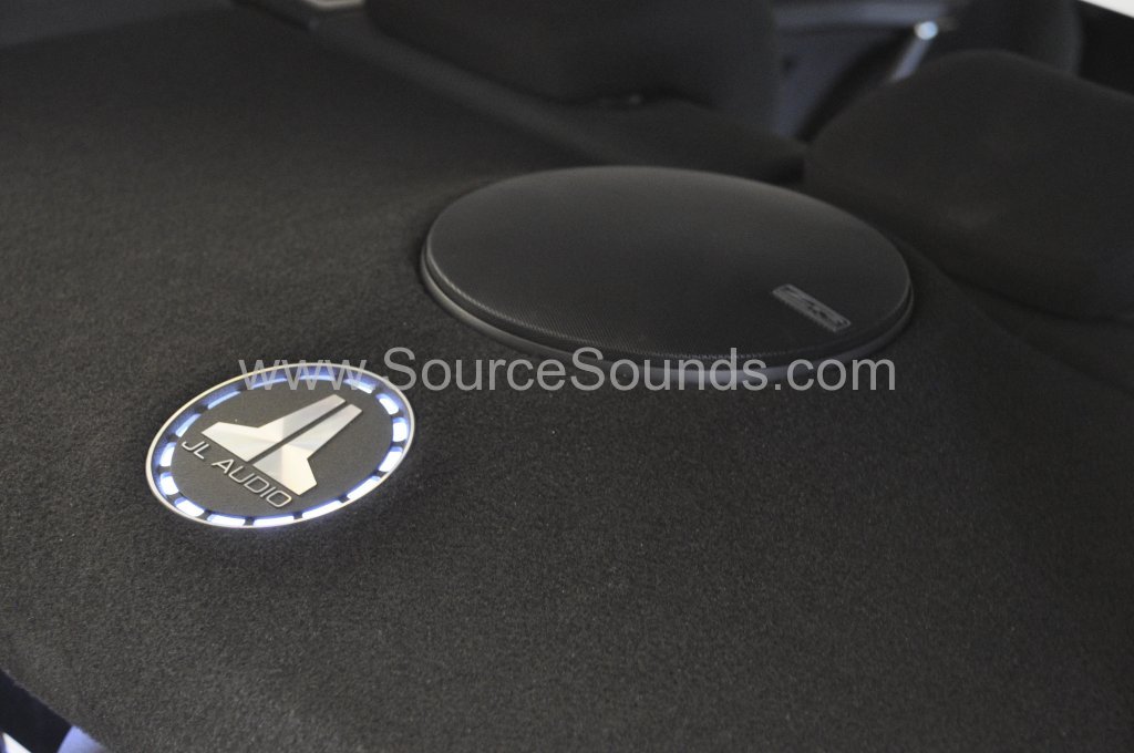 VW Golf Mk7 2014 audio upgrade 024