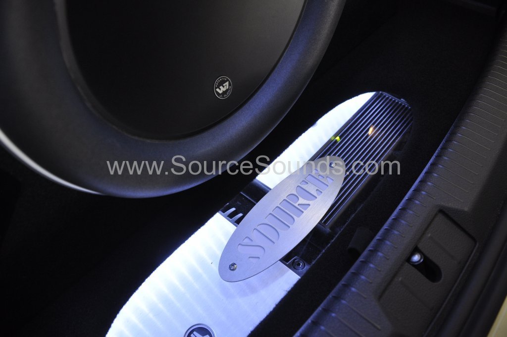 VW Golf Mk7 2014 audio upgrade 027