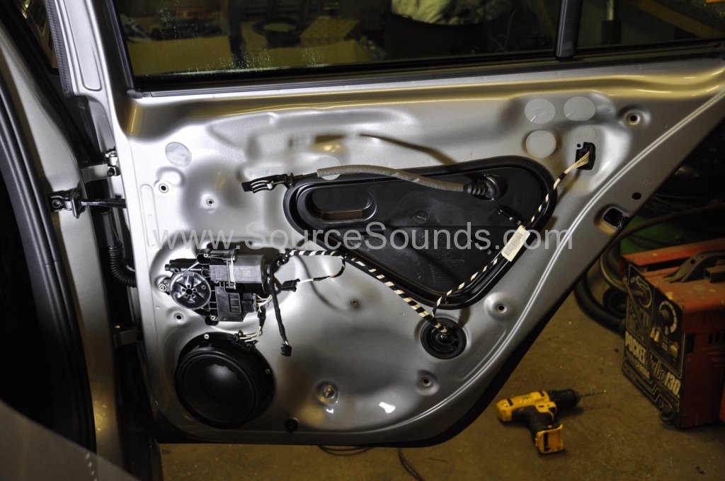 VW Golf MK7 2014 sound proofing upgrade 012