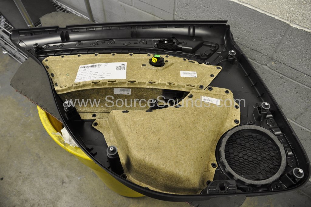 VW Golf MK7 2014 sound proofing upgrade 014
