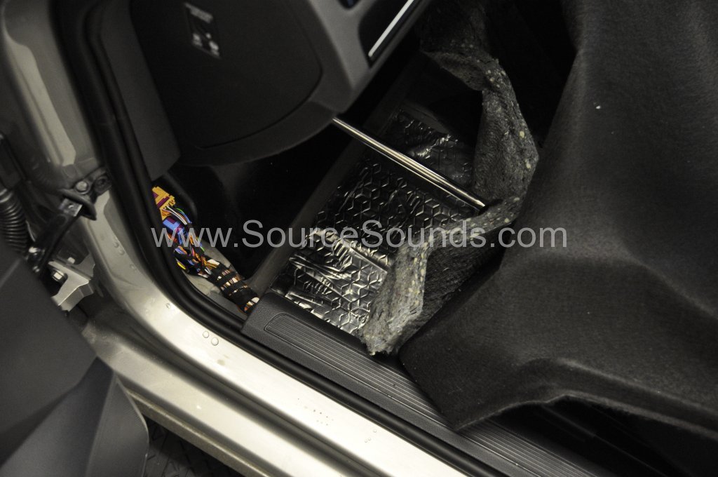 VW Golf MK7 2014 sound proofing upgrade 020