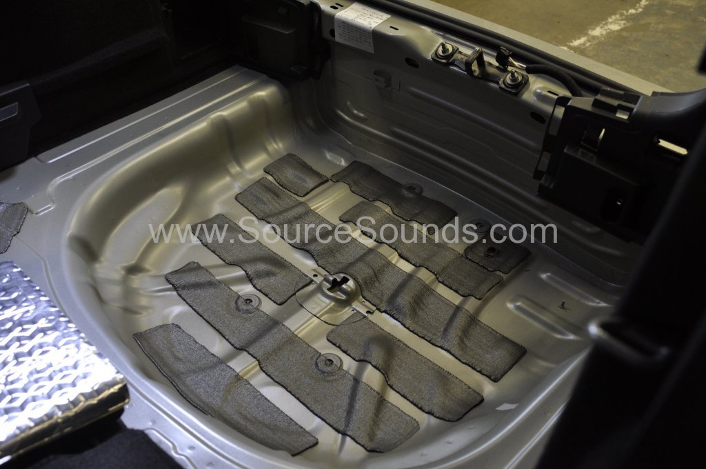 VW Golf MK7 2014 sound proofing upgrade 027