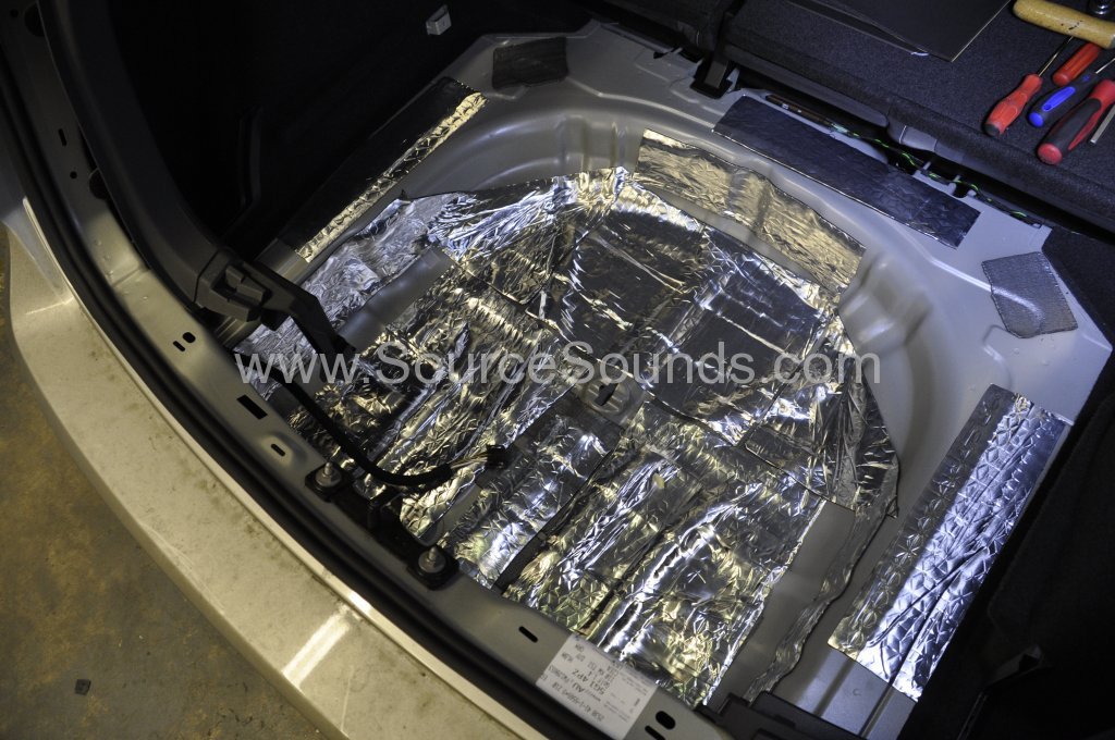 VW Golf MK7 2014 sound proofing upgrade 028