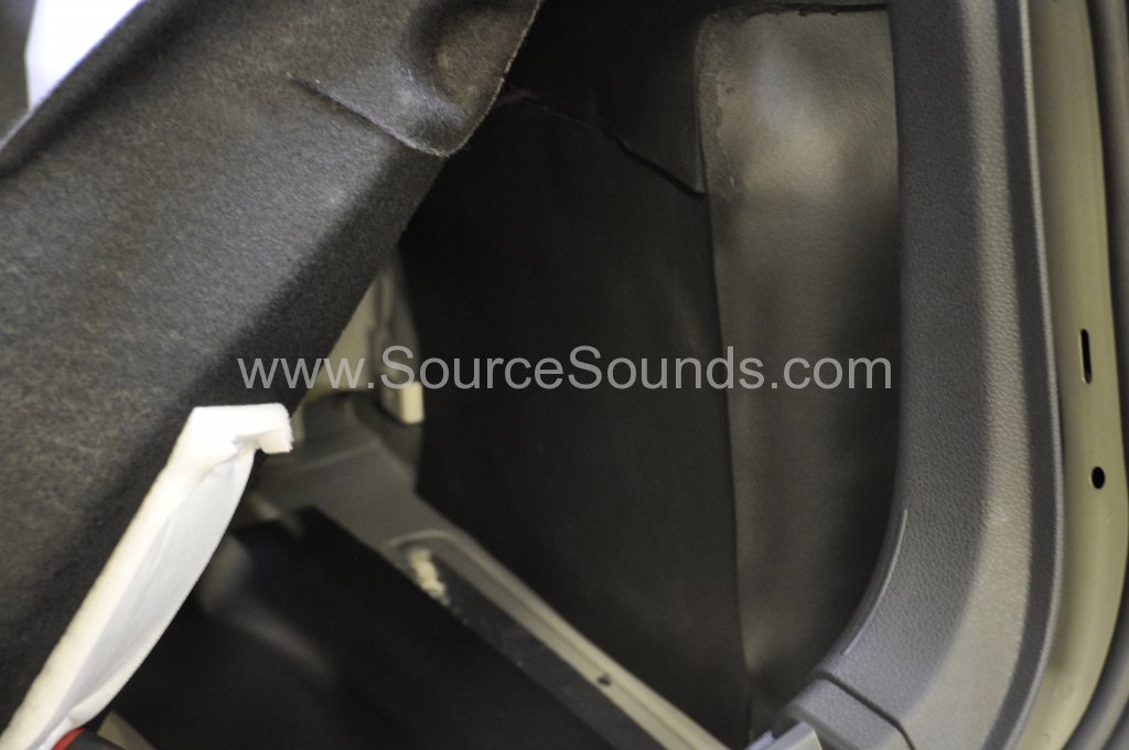 VW Golf MK7 2014 sound proofing upgrade 033