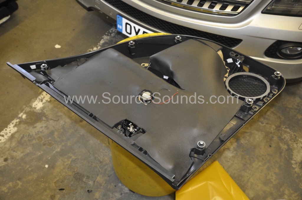 VW Golf Mk7 2014 sound proofing upgrade 016