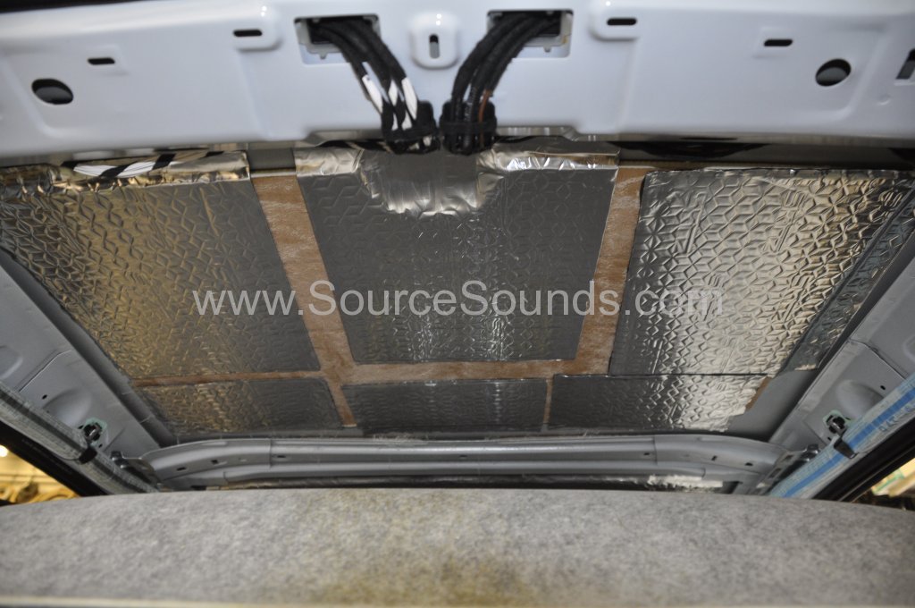 VW Golf Mk7 2014 sound proofing upgrade 018