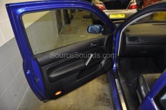 vw-golf-r32-2003-audio-upgrade-002