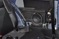 vw-golf-r32-2003-audio-upgrade-004