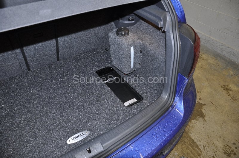 vw-golf-r-custom-install-013 vw-golf-r-custom-install-013