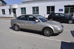 VW Passat 2004 DAB upgrade 001.JPG