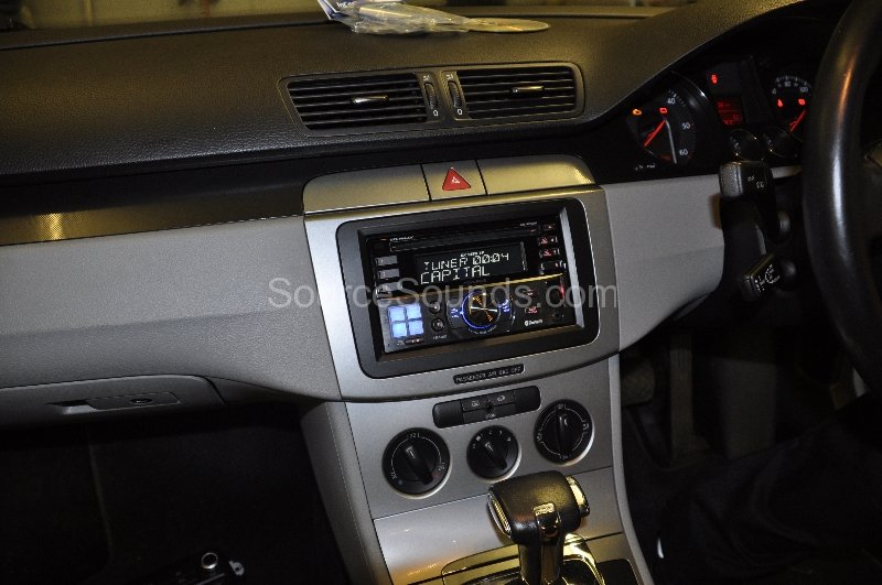 vw-passat-2005-stereo-upgrade-003 vw-passat-2005-stereo-upgrade-003