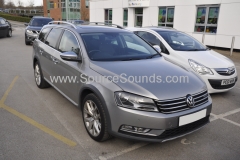 VW Passat 2012 kenwood OE screen 001
