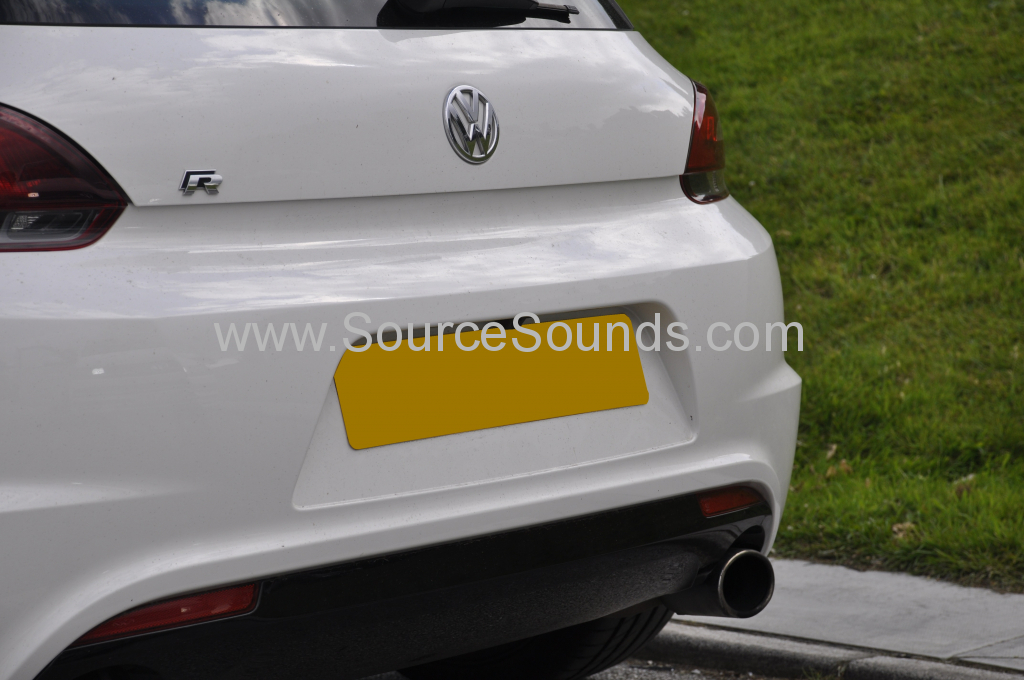 VW Scirocco 2012 reverse cam to OEM screen 003