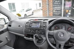 vw-t5-2010-roof-screen-upgrade-002