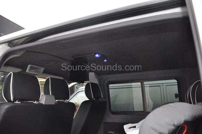 vw-t5-roof-screen-upgrade-003