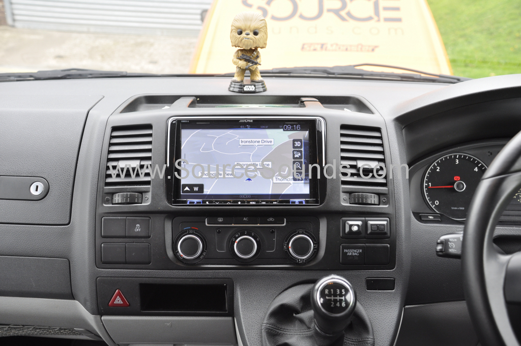 VW Transporter T5 2012 navigation upgrade 010