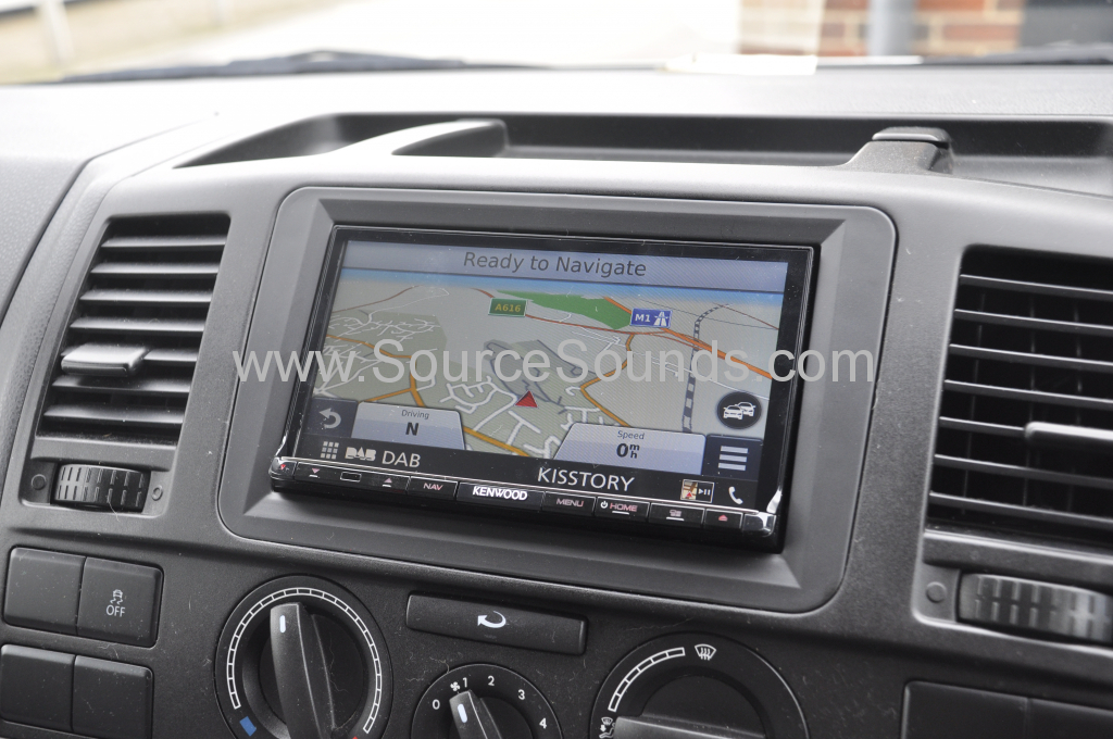 VW T5 2012 DAB screen upgrade 005