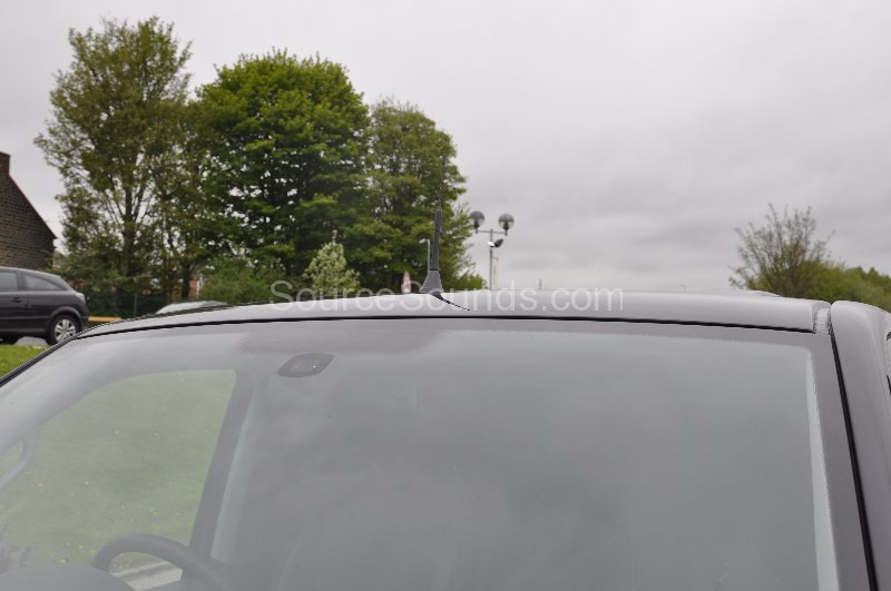 vw-t5-2013-dab-aerial-upgrade-002 vw-t5-2013-dab-aerial-upgrade-002