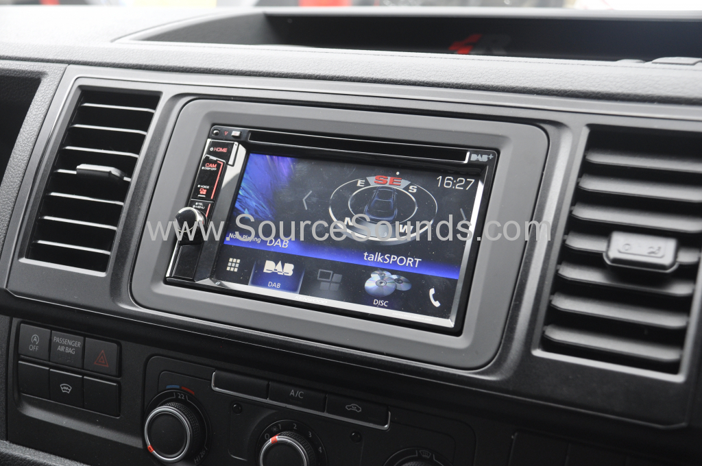 VW Transporter T6 2015 DAB screen upgrde 003