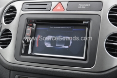 VW Tiguan 2009 DAB upgrade with OEM parking 006