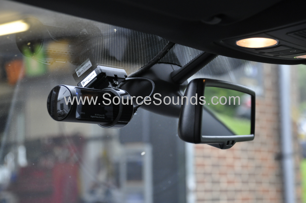 VW Tiguan 2014 Dash camera upgrade 005