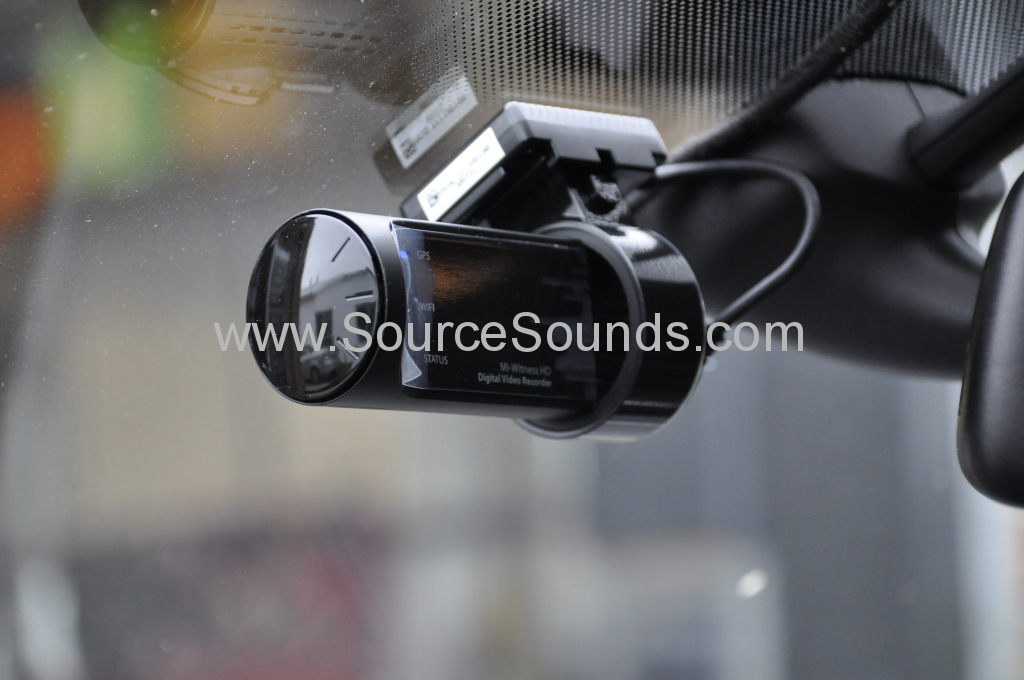 VW Tiguan 2014 Dash camera upgrade 006