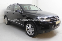 VW Touareg 2012 reverse camera upgrade 001
