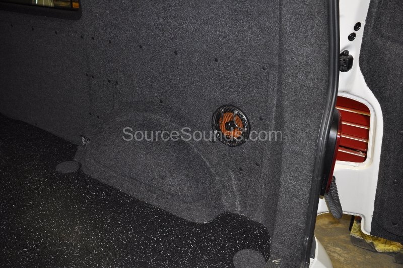 vw-transporter-2009-audio-video-upgrade-006