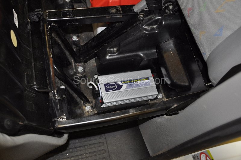 vw-transporter-2009-audio-video-upgrade-007