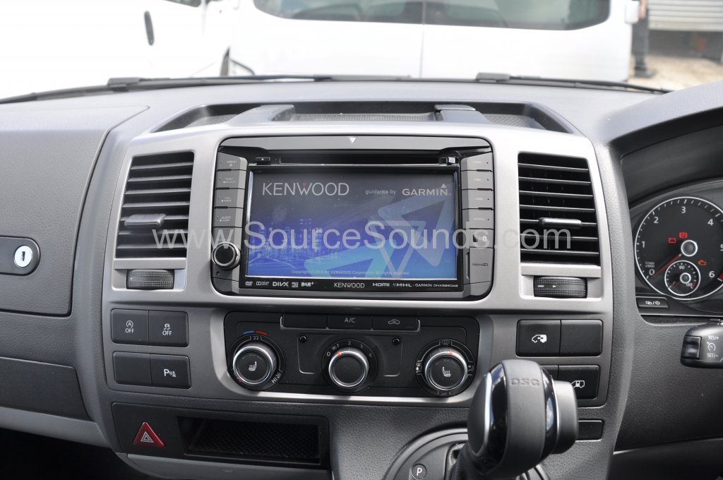 VW Transporter T5 2015 DAB upgrade 003
