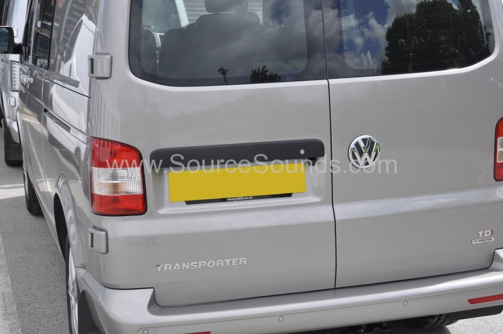 VW Transporter T5 2015 reverse camera upgrade 008