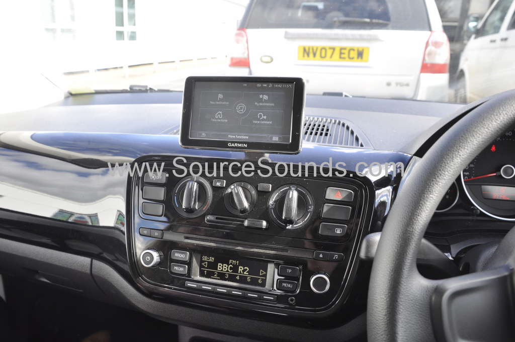 VW Up 2012 retro fit navigation 004